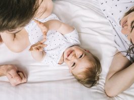 Baba hálózsák előnyei: miért választják egyre több szülő?