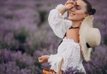 nő levendulával
